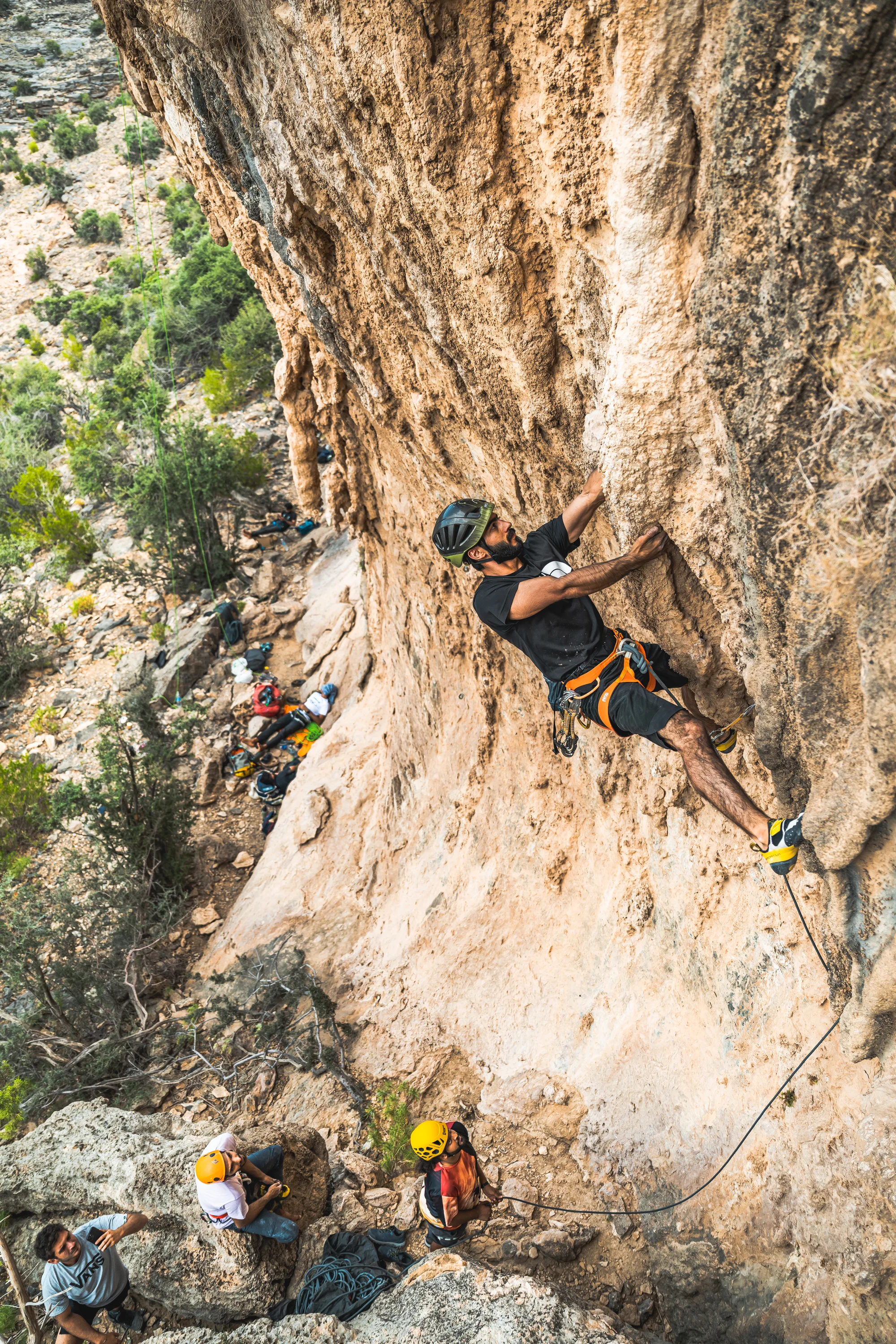 Makhta Jaber — stalactites and tufas off the Al Rustaq–Nizwa road 2